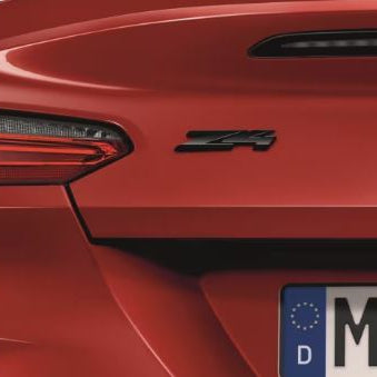 Schriftzug BMW Z in schwarz aus Kunststoff Für einen BMW G29