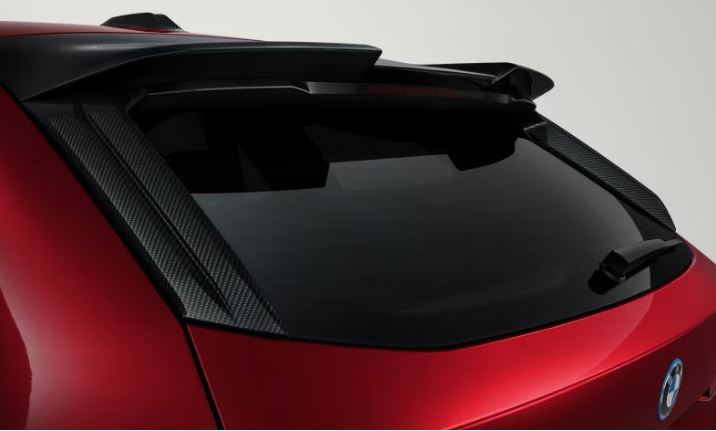 BMW Heckfinne links aus Carbon für einen BMW G61 G99