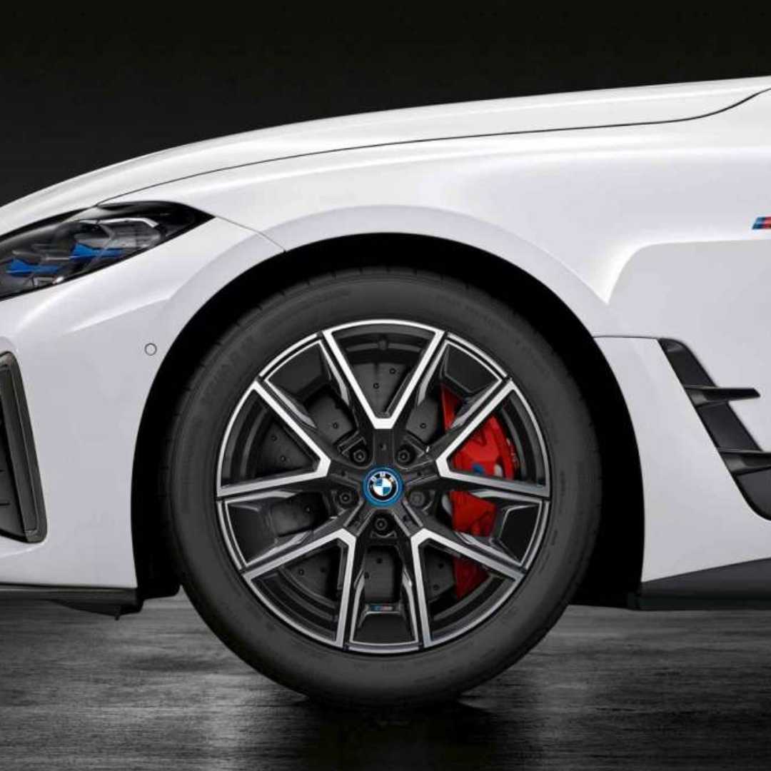 Bild: BMW M Aerodynamic 858M Midnight Grey hochglanzpoliert Winterkomplettrad
