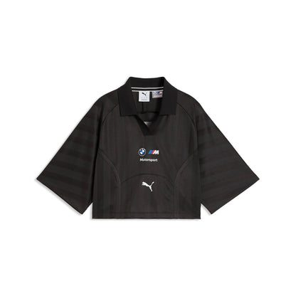 Kurzes weit ausgestelltes schwarzes Poloshirt mit Kragen ohne Knöpfen mit farbigen Logos