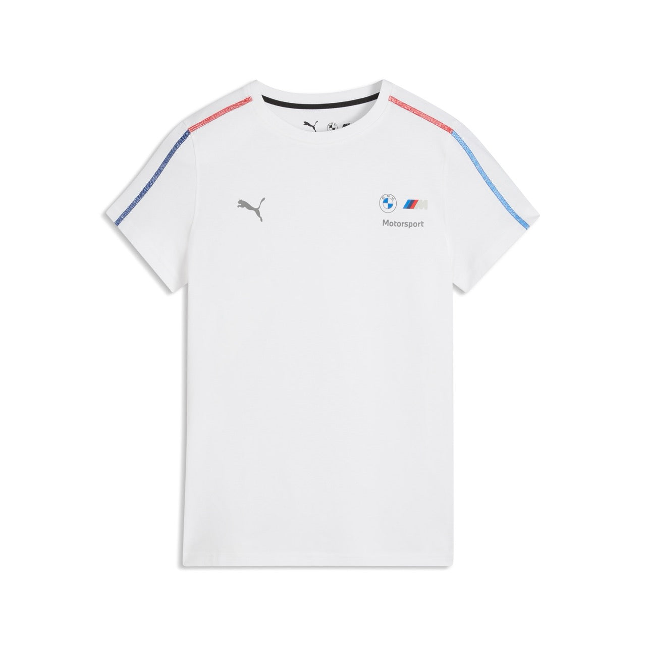 Weißes Tshort mit blauen und roten Nähten an der Schulter sowie farbigen BMW und Puma Logo auf der Brust