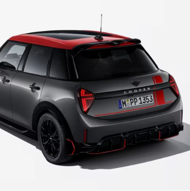 MINI JCW Heck Winglet am Fahrzeug