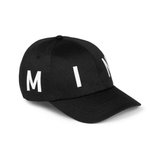 Schwarze Cap mit weißer MINI Wortmarke